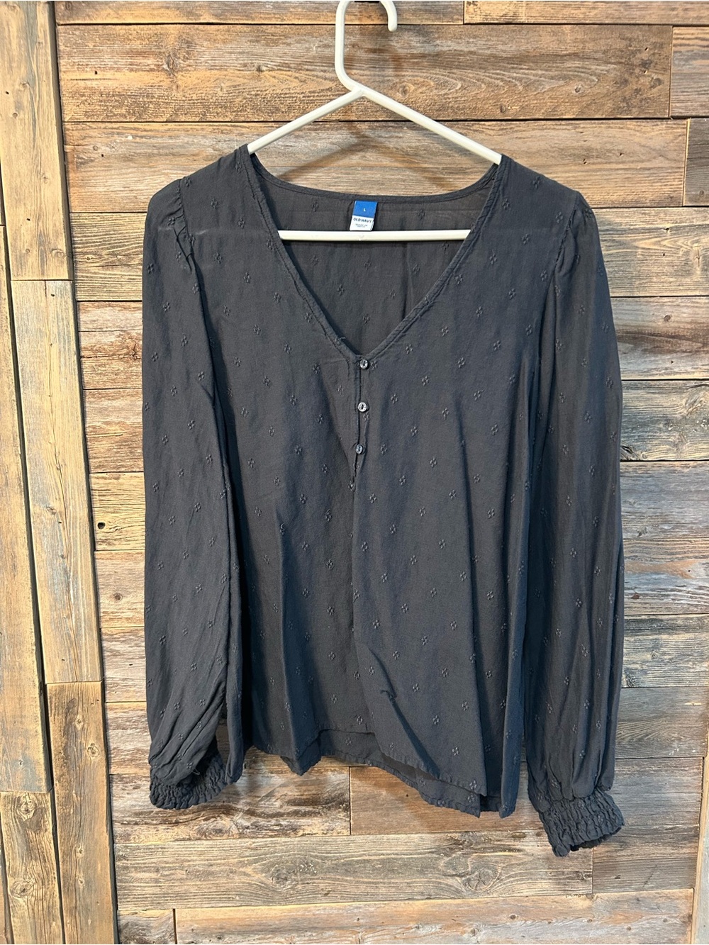 Old Navy Gray Textured V-Neck Long Sleeve Blouse* - size L